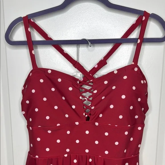 Torrid Disney Minnie Mouse Size 1X Red Polka Dot Retro Peplum One Piece Swimsuit - Picture 5 of 15